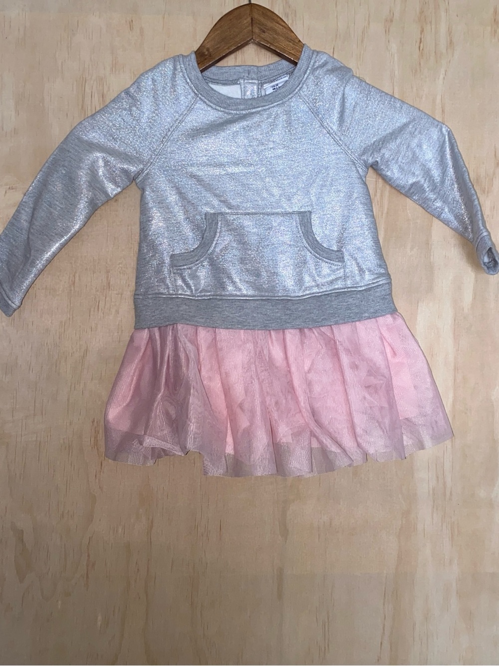Shrinking Violet Silver Metallic Top size 2T
